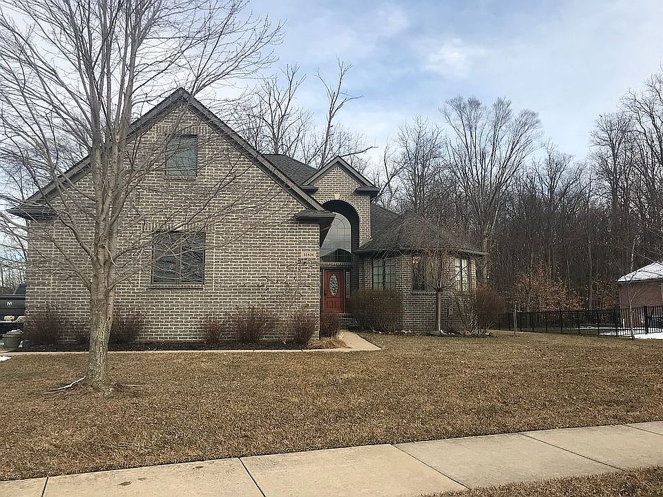 1st image of 32836 Kathleen Dr