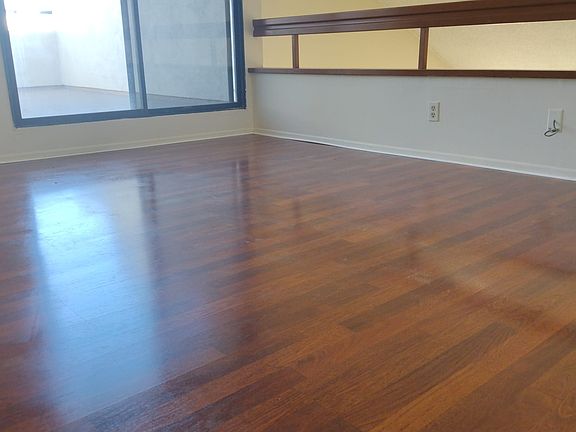 5th image of 13104 Glen Ct Unit 16