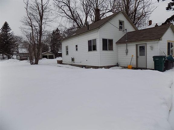 2nd image of 141 S Mackinac Ave