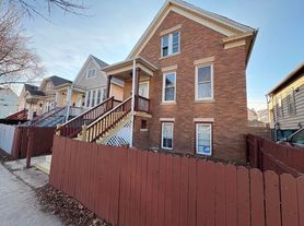 1941-1939 S Winona Ln, Milwaukee, WI