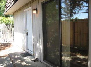 823 Laurel St APT B, Central Point, OR 97502