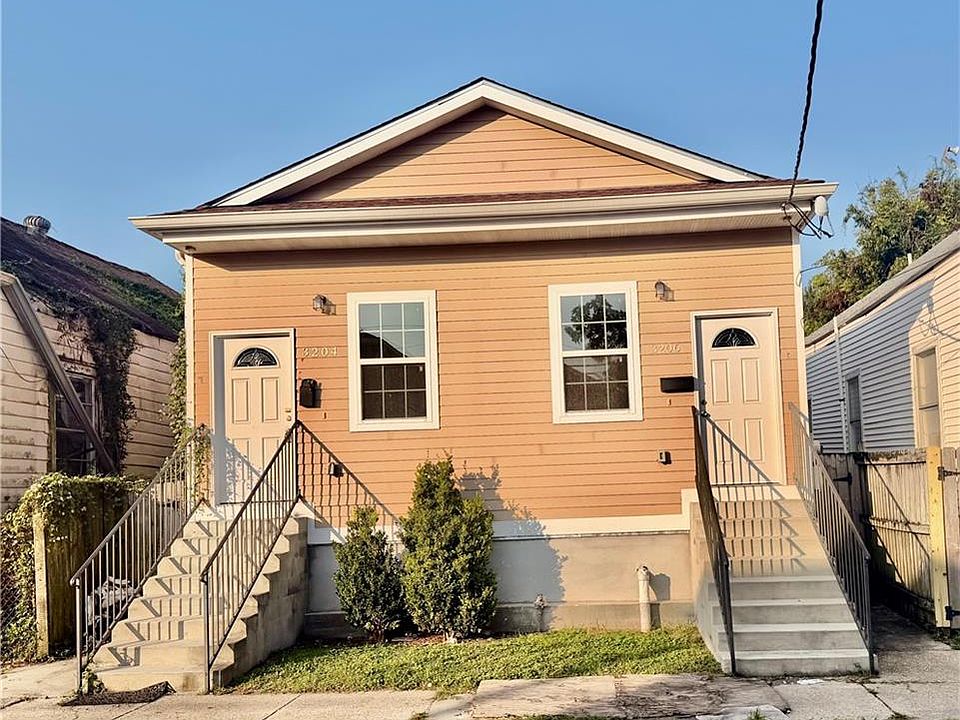 1st image of 3204-06 2nd St