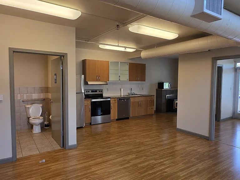 803 2nd St #301 — Photo 12
