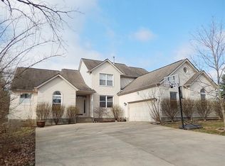 6824 Paxton Rd, Loveland, OH 45140