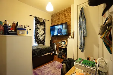 Rented by Rennit Inc.
