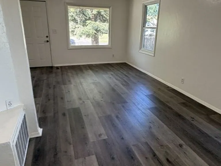 2619 Scott St — Photo 7