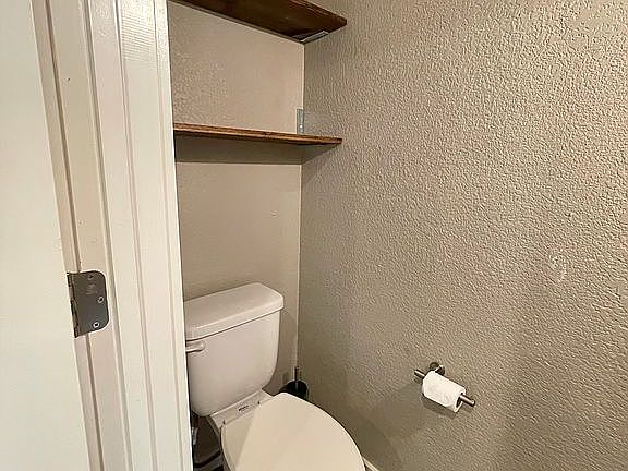 4th image of 11901-J Swearingen Dr #50