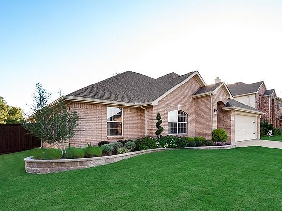 2nd image of 827 Fleetwood Cove Dr