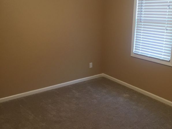 907 Pear St APT D