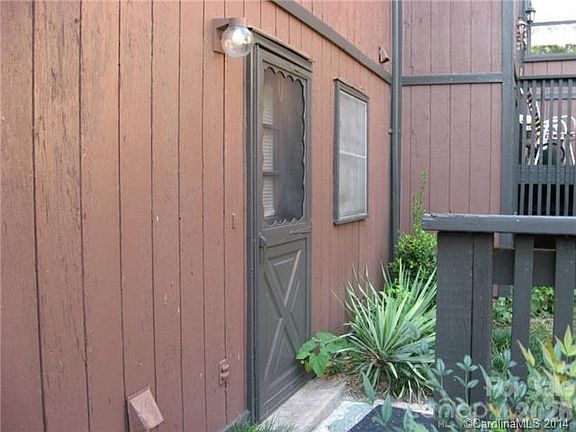 2nd image of 5322 Farm Pond Ln