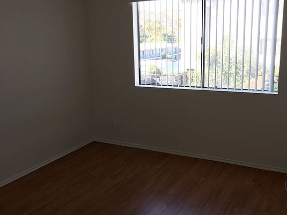 3rd image of 8603 Fenwick St APT 6