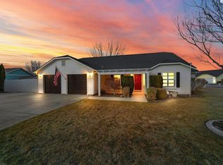 5152 Pinehurst St, West Richland, WA 99353