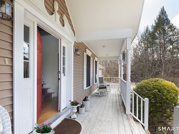 3rd image of 82 Valley Road