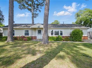 605 Breeds Hill Rd, Virginia Beach, VA 23462