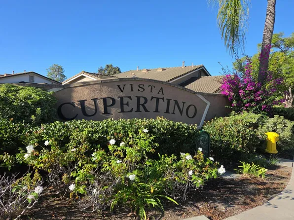1898 Day Star Ct, Vista, CA 92084