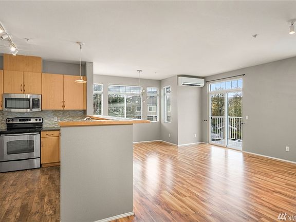 3rd image of 562 241st Ln SE