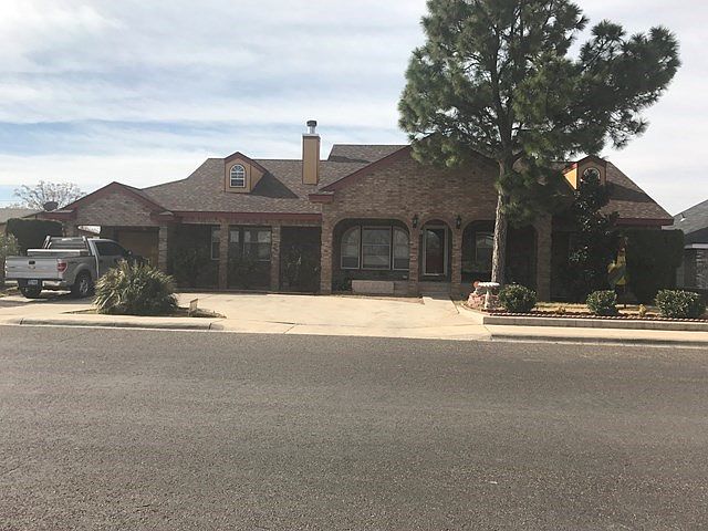 2nd image of 1104 Del Rio Dr