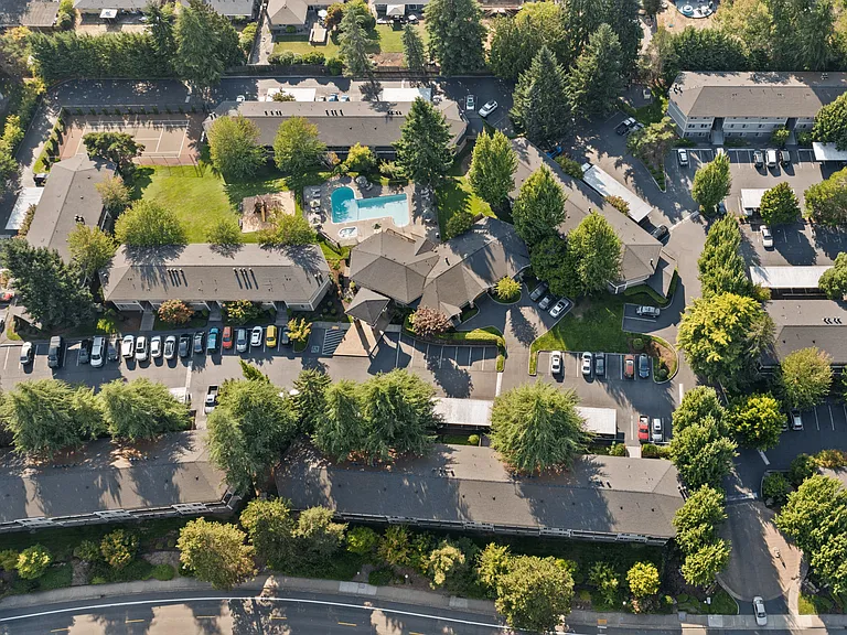 Aerial view highlighting community amenities and layout