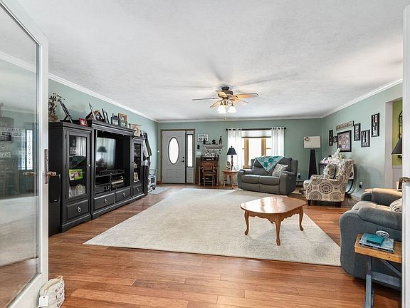 2nd image of 356 Academy St