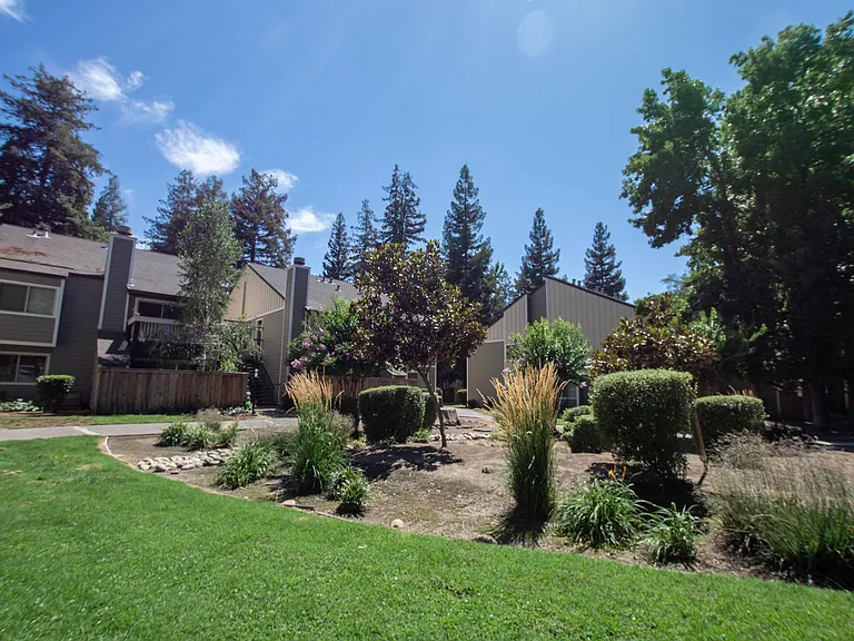 Selby Ranch Apartment Homes — Photo 45