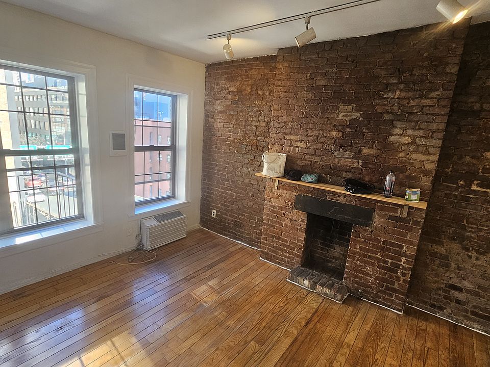 1st image of 313 E 60th St #4D