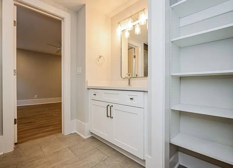 616 Linwood Ave NE #C — Photo 15