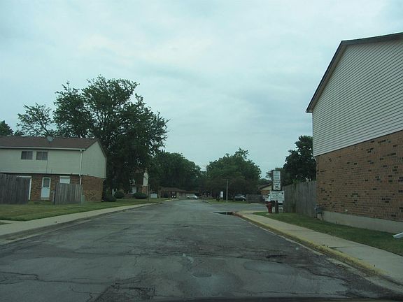 5th image of 5015 Euclid Ln