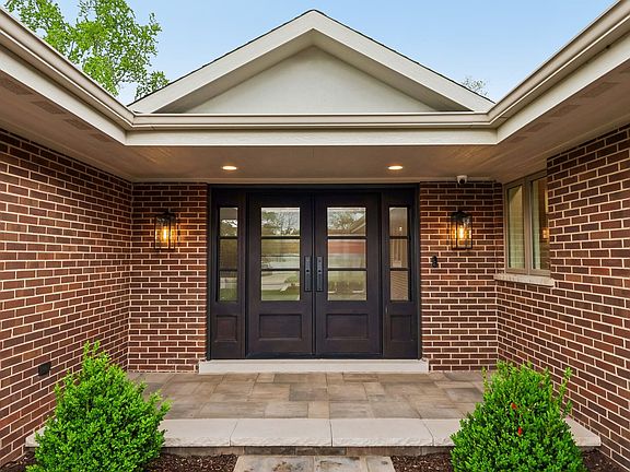 4th image of 9019 W Sierra Ln