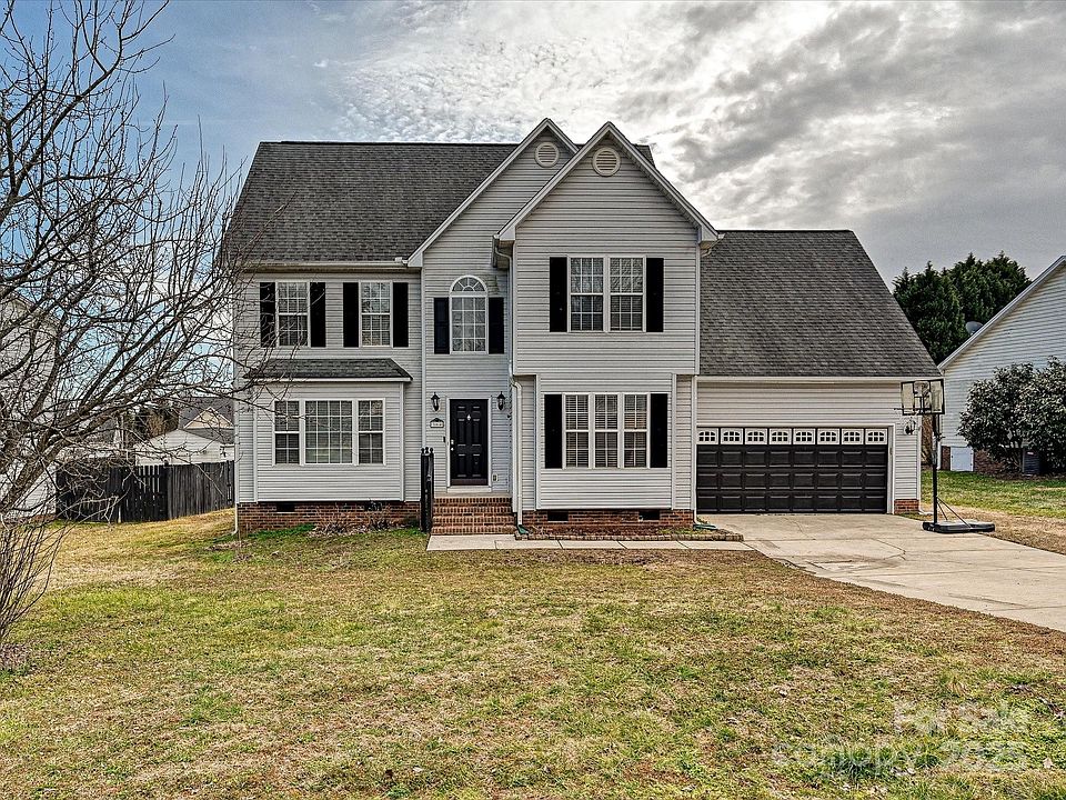 1st image of 364 Holstein Dr
