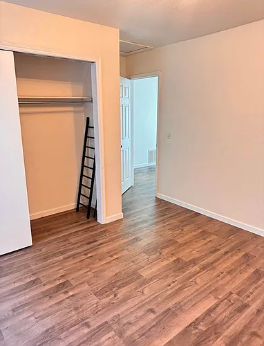 719 Rockridge Cir Photo 1
