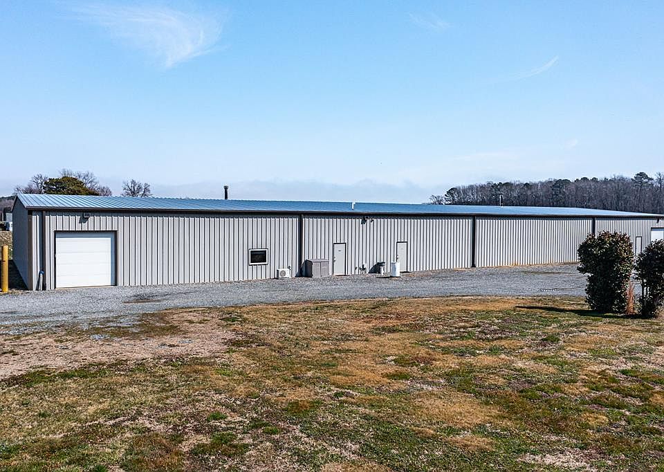 1st image of 1468 Lake Rd