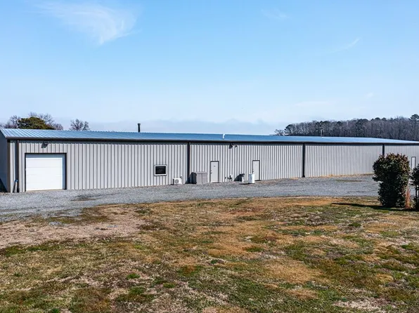 1468 Lake Rd, Lottsburg, VA 22511