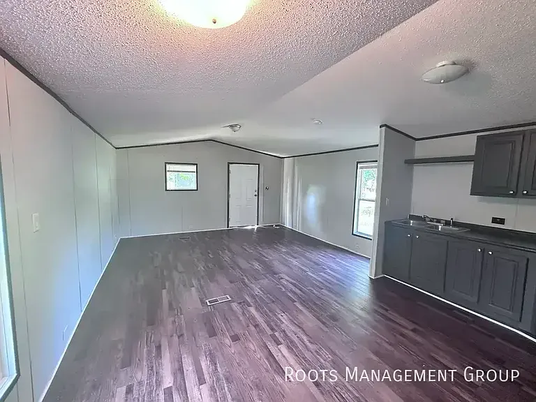 5515 Rivercreek Dr #110 — Photo 3