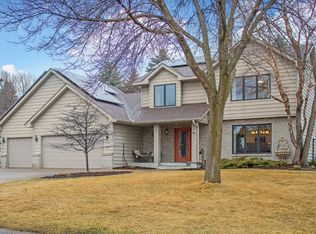 6143 Falcon Ridge Trl, Apple Valley, MN 55124