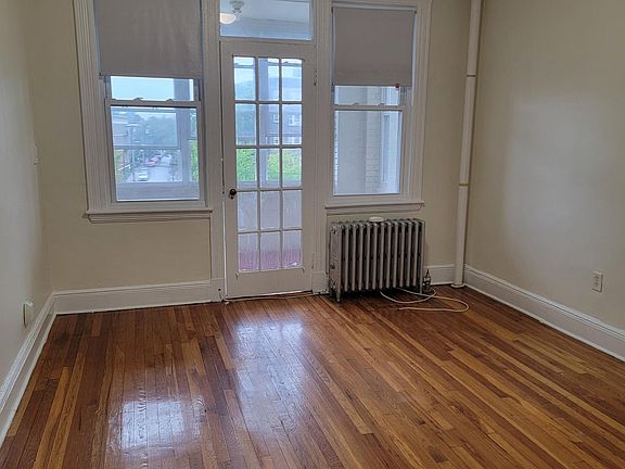 3rd image of 1631 Commonwealth Ave #10