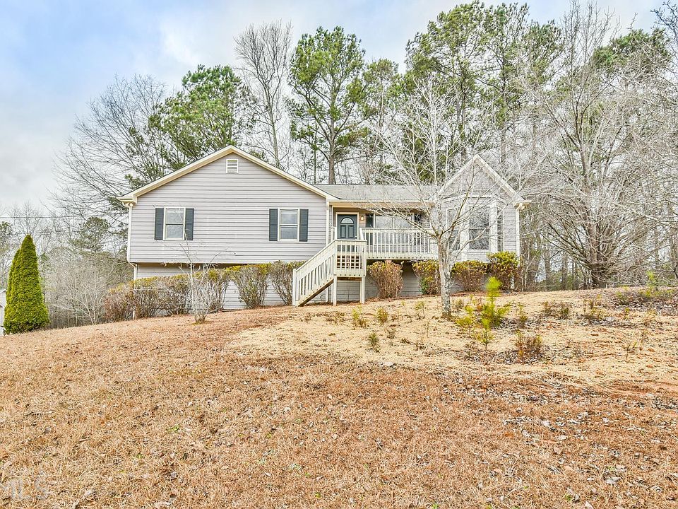 1st image of 560 Silverthorne Cir