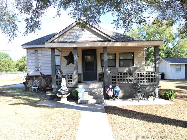 407177 Highway 266, Henryetta, OK 74437