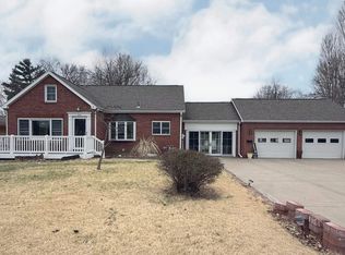 2210 Grand Ave, Keokuk, IA 52632