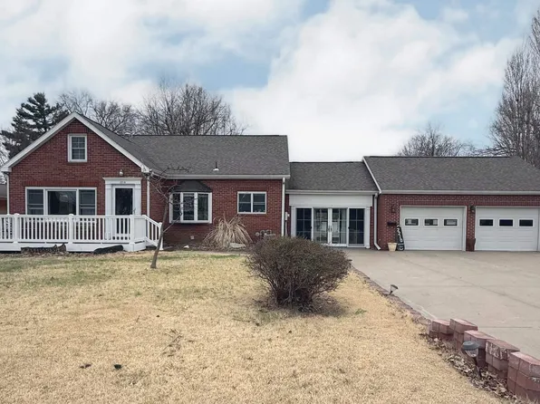 2210 Grand Ave, Keokuk, IA 52632