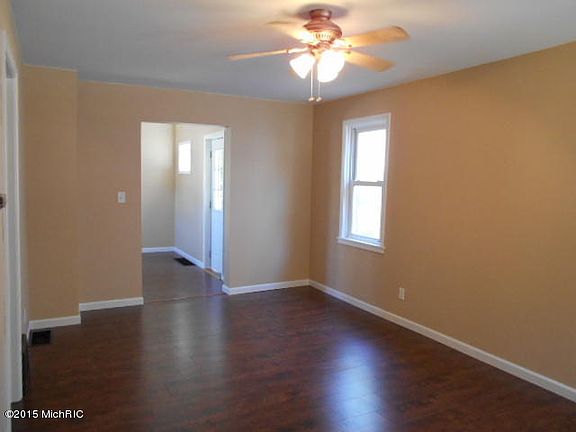 2nd image of 418 N William St