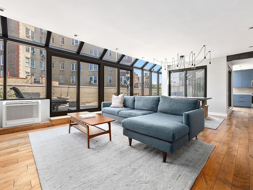 1st image of 69 Bank St APT 502