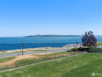 5105 Grand Loop #204, Tacoma, WA, 98407