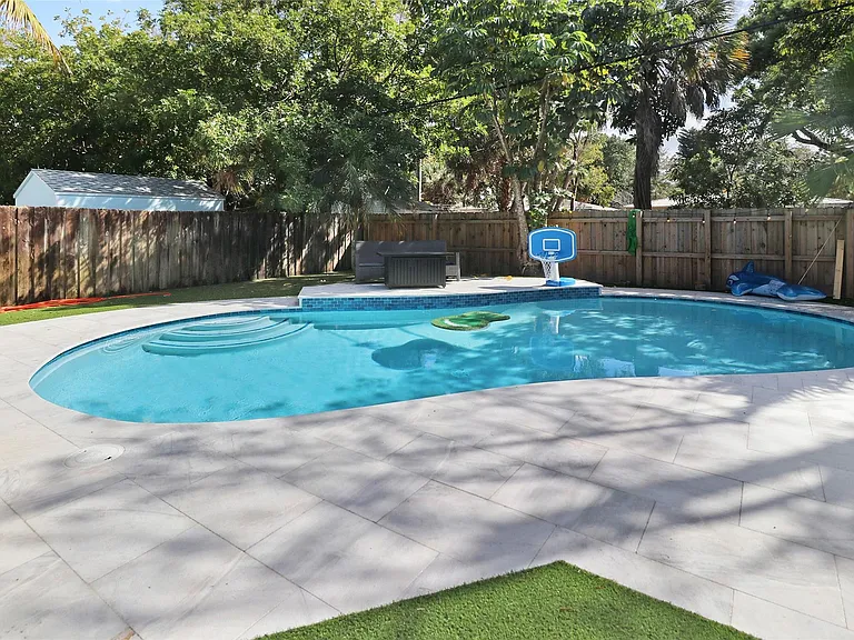 508 SW 13th St — Photo 23