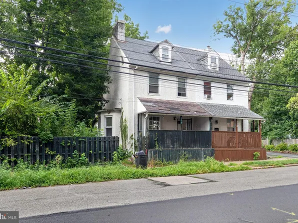 316 E 24th St, Chester, PA 19013