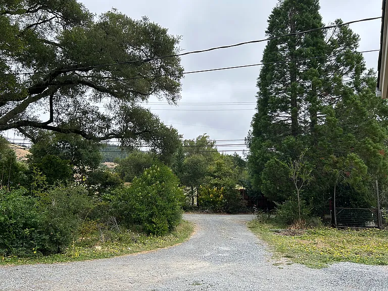 500 Meadow Way — Photo 8