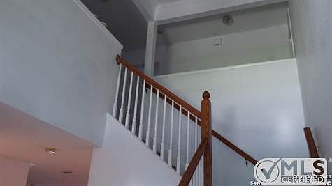 4th image of 10615 Sandy Trail Dr