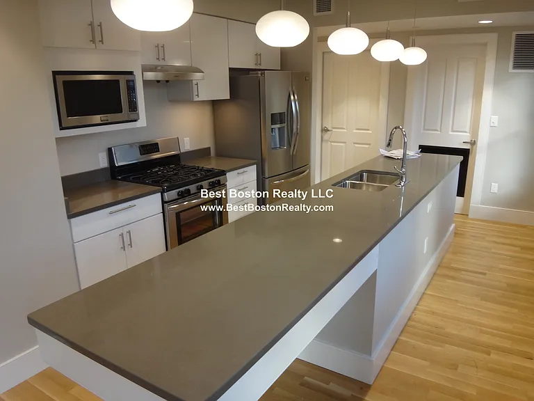 40 Bow St #3 — Photo 21