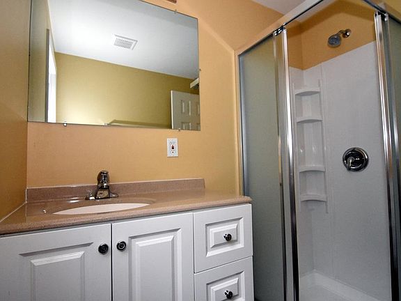 5th image of 1737 N 40th Ave