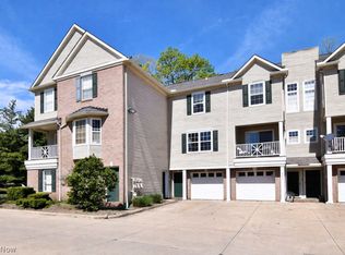 864 Tollis Pkwy, Broadview Heights, OH 44147