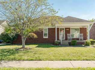 6912 Day Break Ct, Louisville, KY 40272